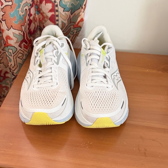 Saucony Women's White and Yellow Running Shoes - Picture 2 of 4